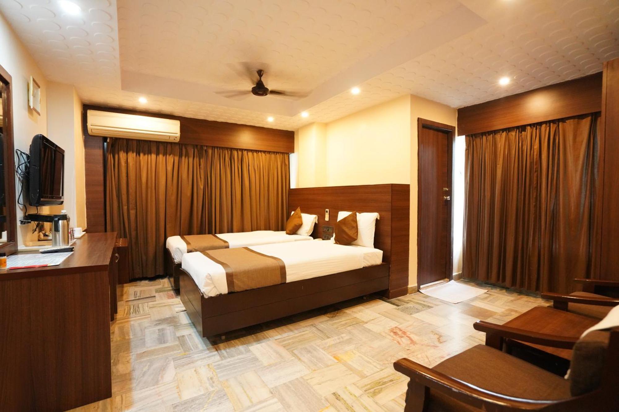 Jaya Residency Hotel Kakinada Luaran gambar